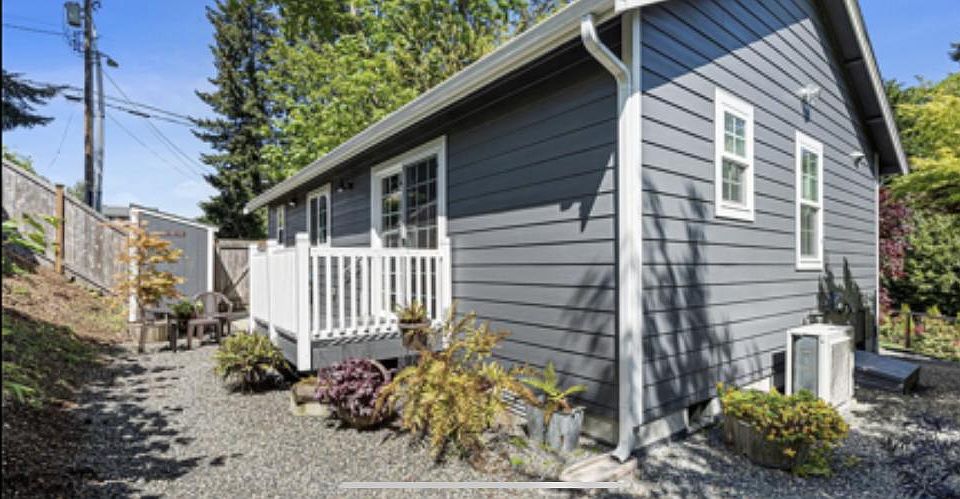 1st image of 23220-B 14th Ave S