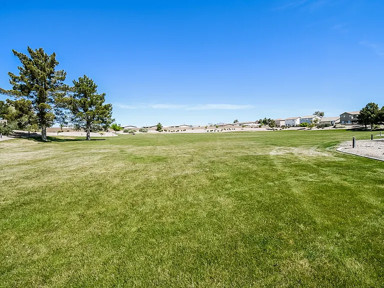 810 E Rossi Ct — Photo 18