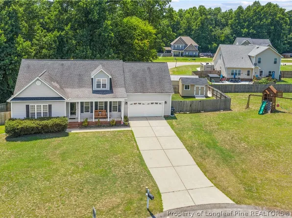 8609 Matchpoint Ct, Linden, NC 28356