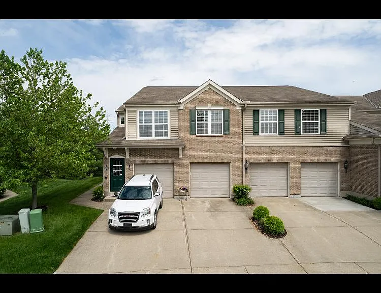 826 Flint Rdg — Photo 1