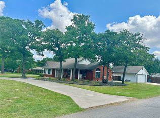 121 Kruger Rd, Aubrey, TX 76227