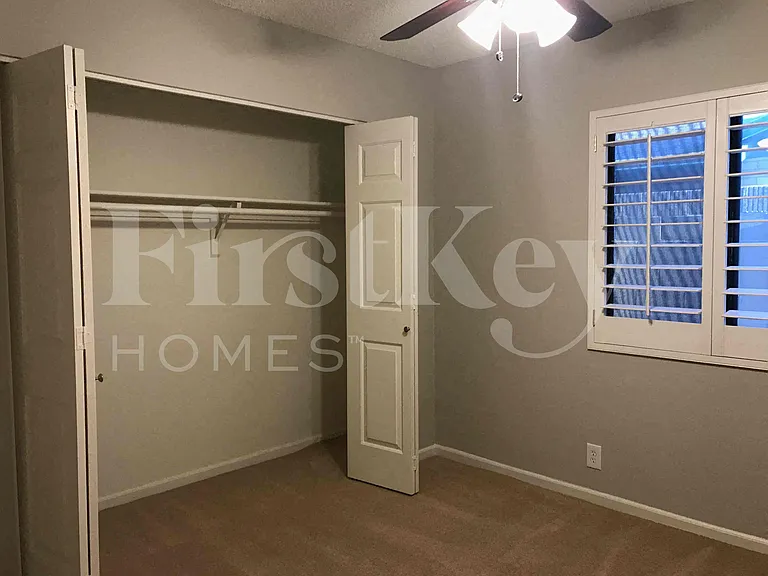 12925 N 73rd Ave — Photo 16