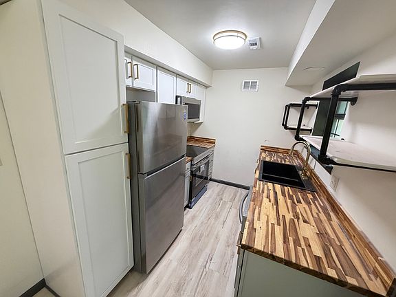 4th image of 23-23A Cherry St #A