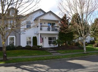 1861 Kennedy Pl #B-14, Dupont, WA 98327