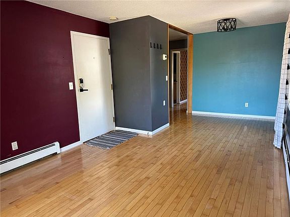 4th image of 5130 Hiawatha Ave APT 1