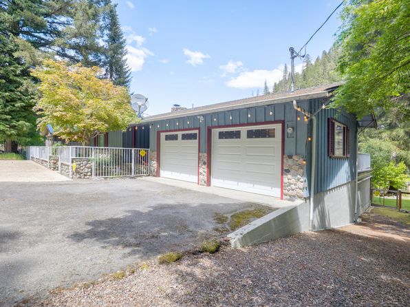 11852 Galice Rd, Merlin, OR 97532