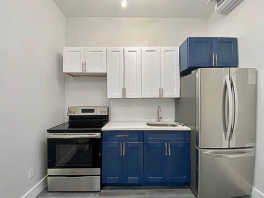 1st image of 418 Rogers Ave #1