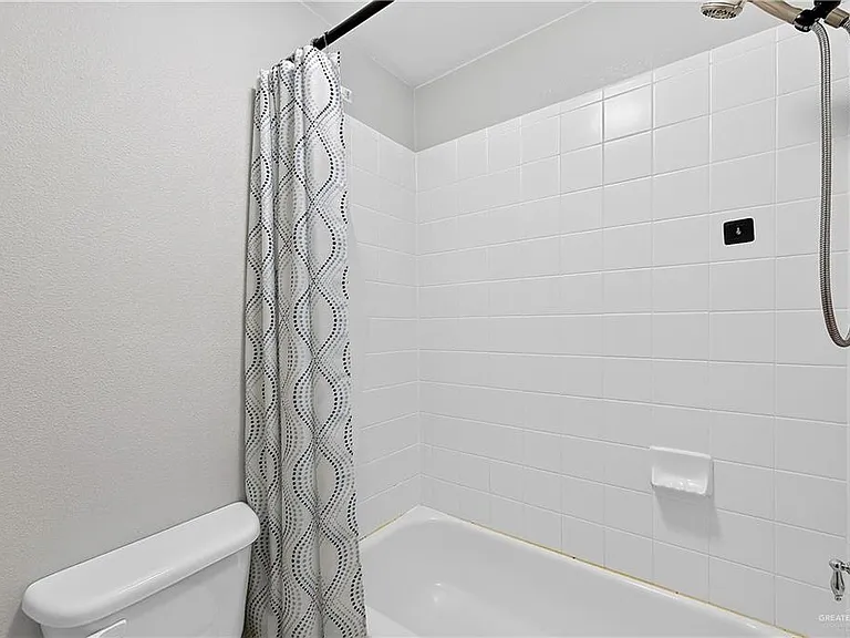 4503 Santa Fabiola St — Photo 20