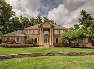 54 Oakmont Ct, Canfield, OH