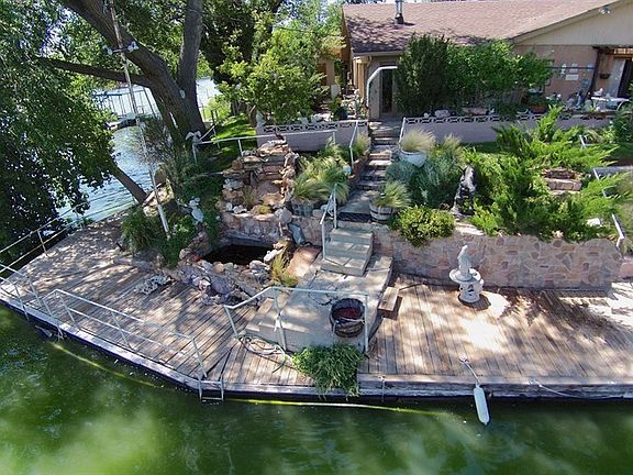 2nd image of 330 N Shore Dr