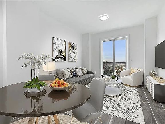 3rd image of 2222 Ocean Ave #2C