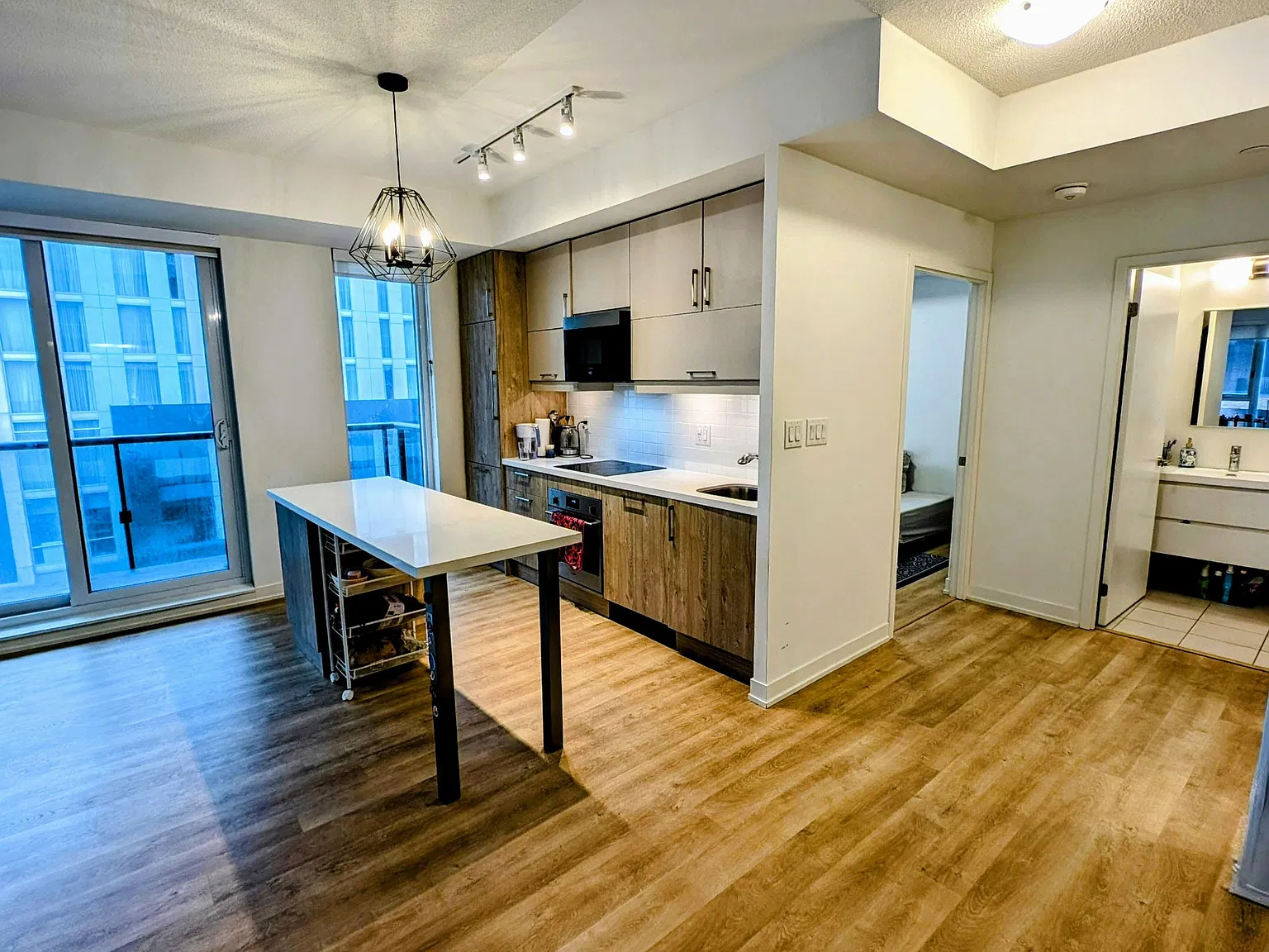 3 bed, $3,000 — Photo 3