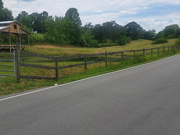 4th image of 1283 McGill Wyan Rd