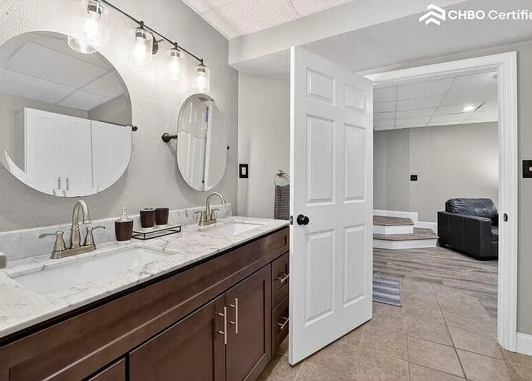 490 Beechwood Cir — Photo 27