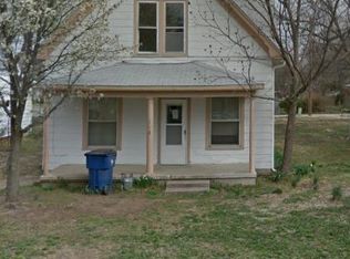 112 W North St, Coffeyville, KS 67337