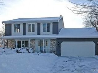 33 Joslyn Dr, Elgin, IL 60120