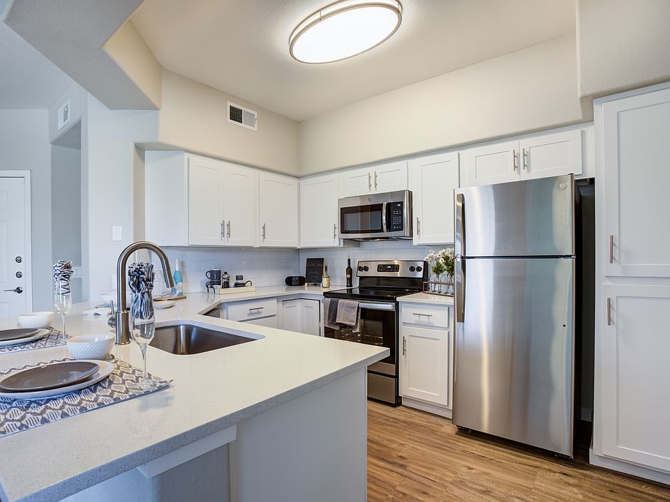 1st image of 17500 N 67th Ave APT 1014