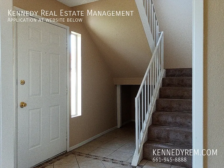 44042 Palm Ln — Photo 12