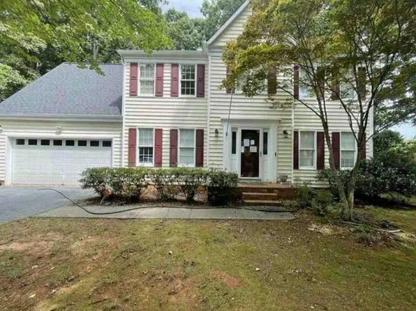 5085 Cobblestone Rd, Winston Salem, NC 27106