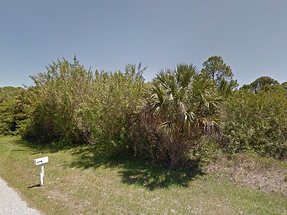 3rd image of 104 Ramblewood St