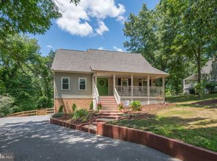 160 Lake Holiday Rd, Cross Junction, VA 22625