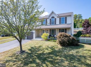 303 Antietam Dr, Douglassville, PA 19518