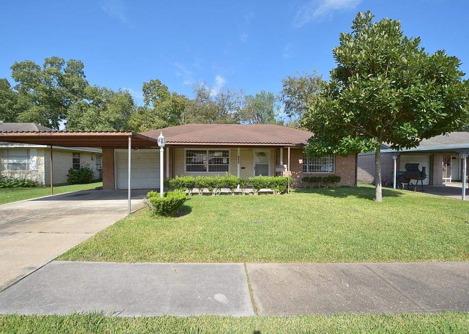 1st image of 3007 Tanglebriar Dr