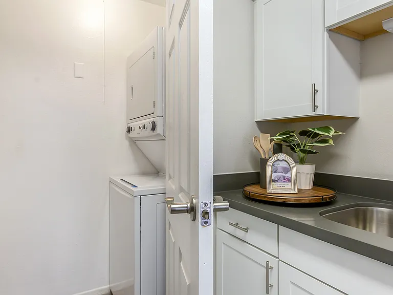 In-Unit Laundry