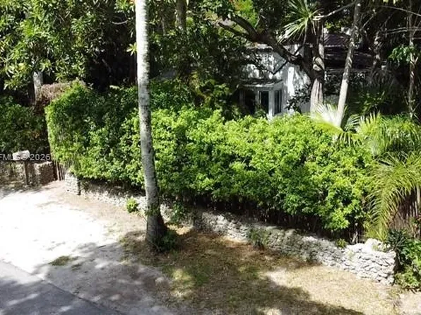 3564 Linden Ln, Miami, FL 33133