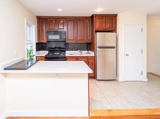 22-70 21st St #2, Astoria, NY 11105