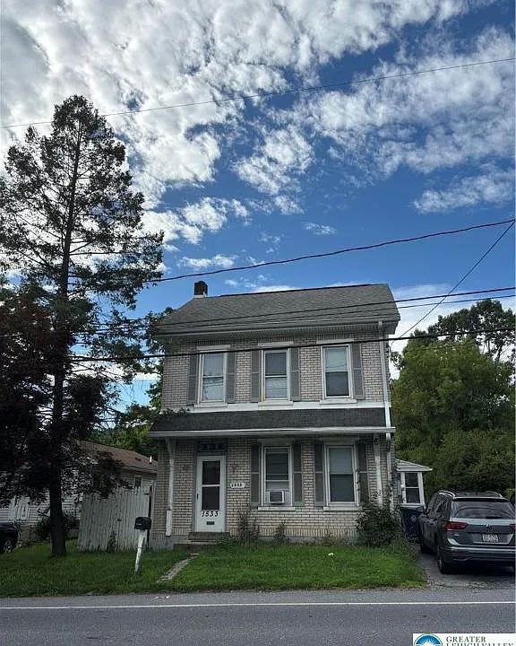 1533 E Emmaus Ave
