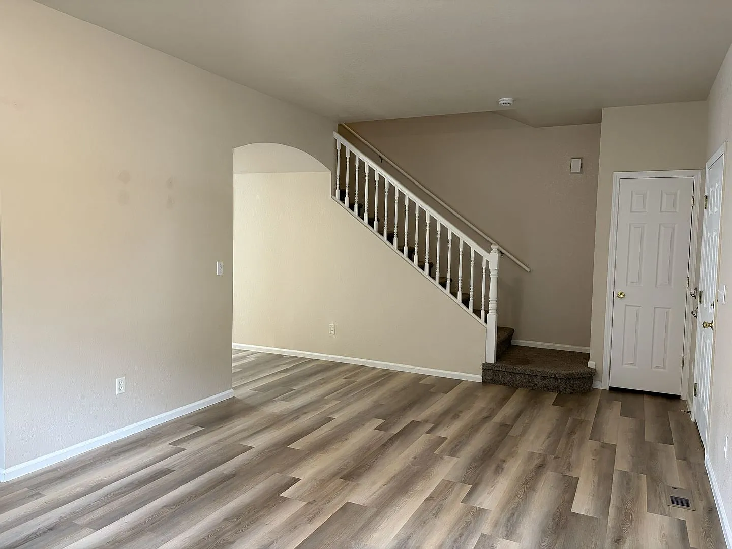 Fort Collins Gem 3 Bed, 2.5 Bath with Yard — Photo 4