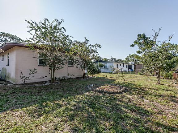 3rd image of 3138 Plumtree Dr