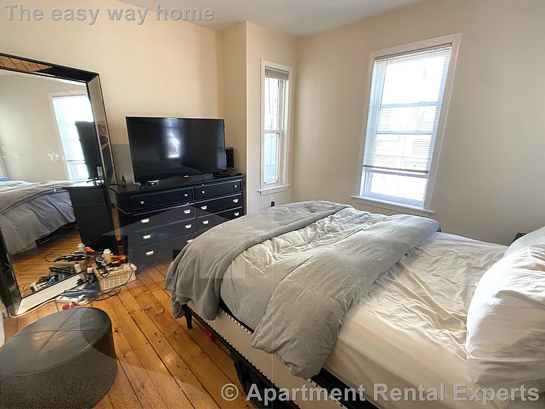 20 Radcliffe Rd — Photo 8