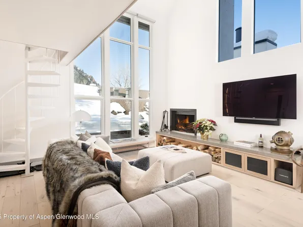 800 S Mill St #304D, Aspen, CO 81611
