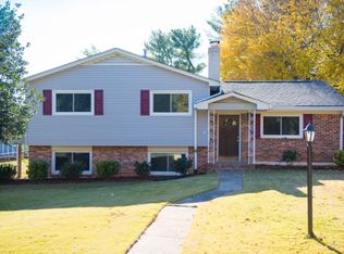 513 Henderson Cir, Greer, SC 29650