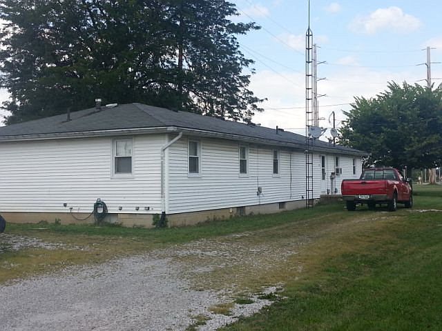2nd image of 10 W State St