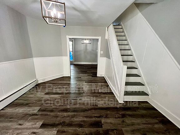 2nd image of 209 W Albanus St