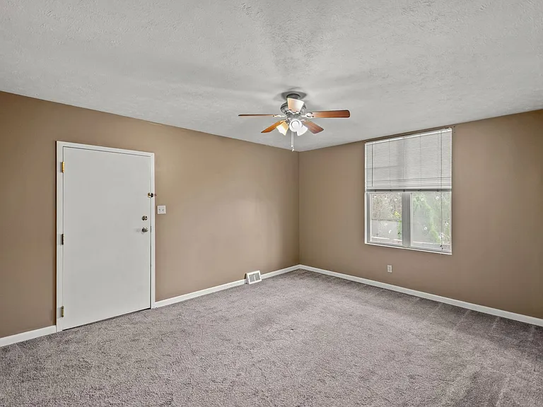 22-24 Norton St — Photo 7