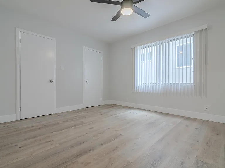 3940 Nicolet Ave #14 — Photo 11