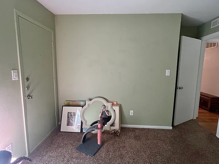 2207 Leon St #209 — Photo 11
