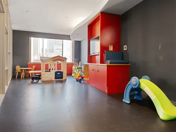 350 East 82nd Street image 10 of 13