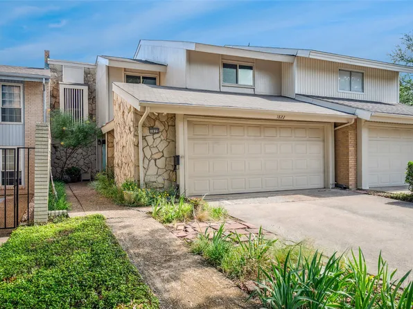 1822 Lakecrest Ct, Carrollton, TX 75006