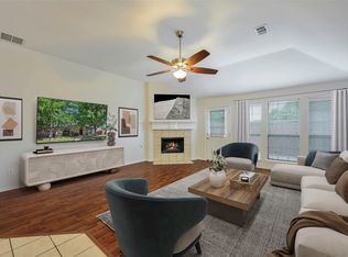 6101 Apache Dr, The Colony, TX 75056