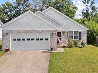 300 Secretariat Dr, Lawrenceburg, KY 40342