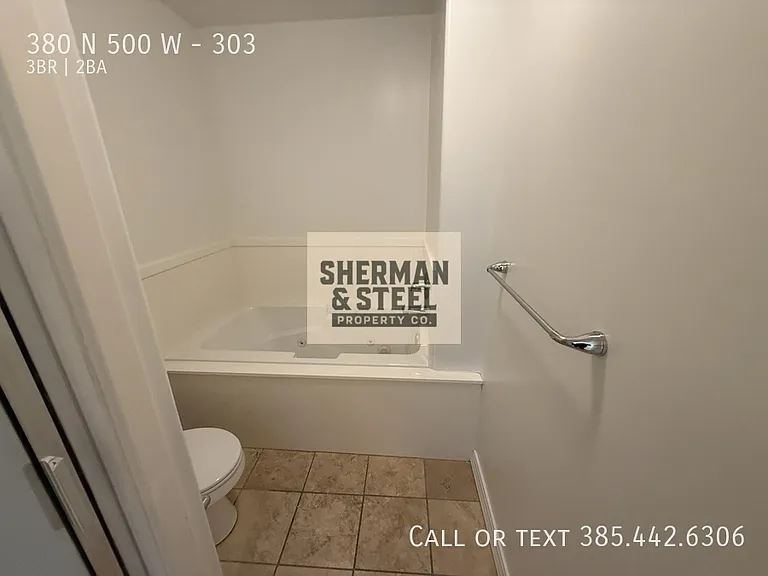380 N 500 W #303 — Photo 26