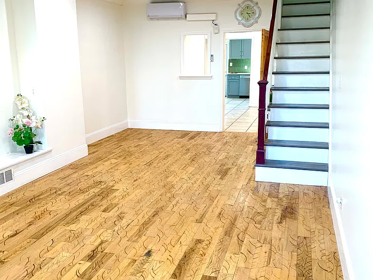 174 E Huntingdon St — Photo 18