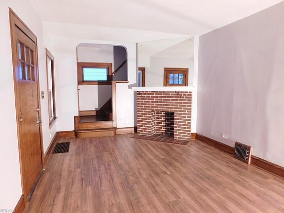 2nd image of 2159 Lewis Dr