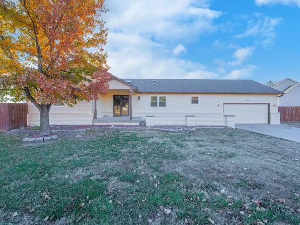 1944 N Tallyrand St, Wichita, KS 67206