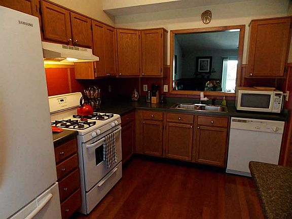 4th image of 1417 Audubon Dr